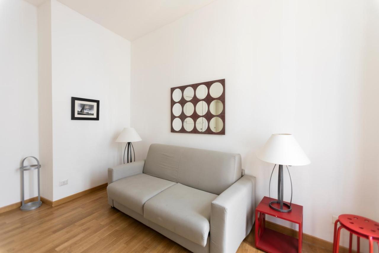 Brera - Fiori Chiari Charme Apartment Мілан Екстер'єр фото