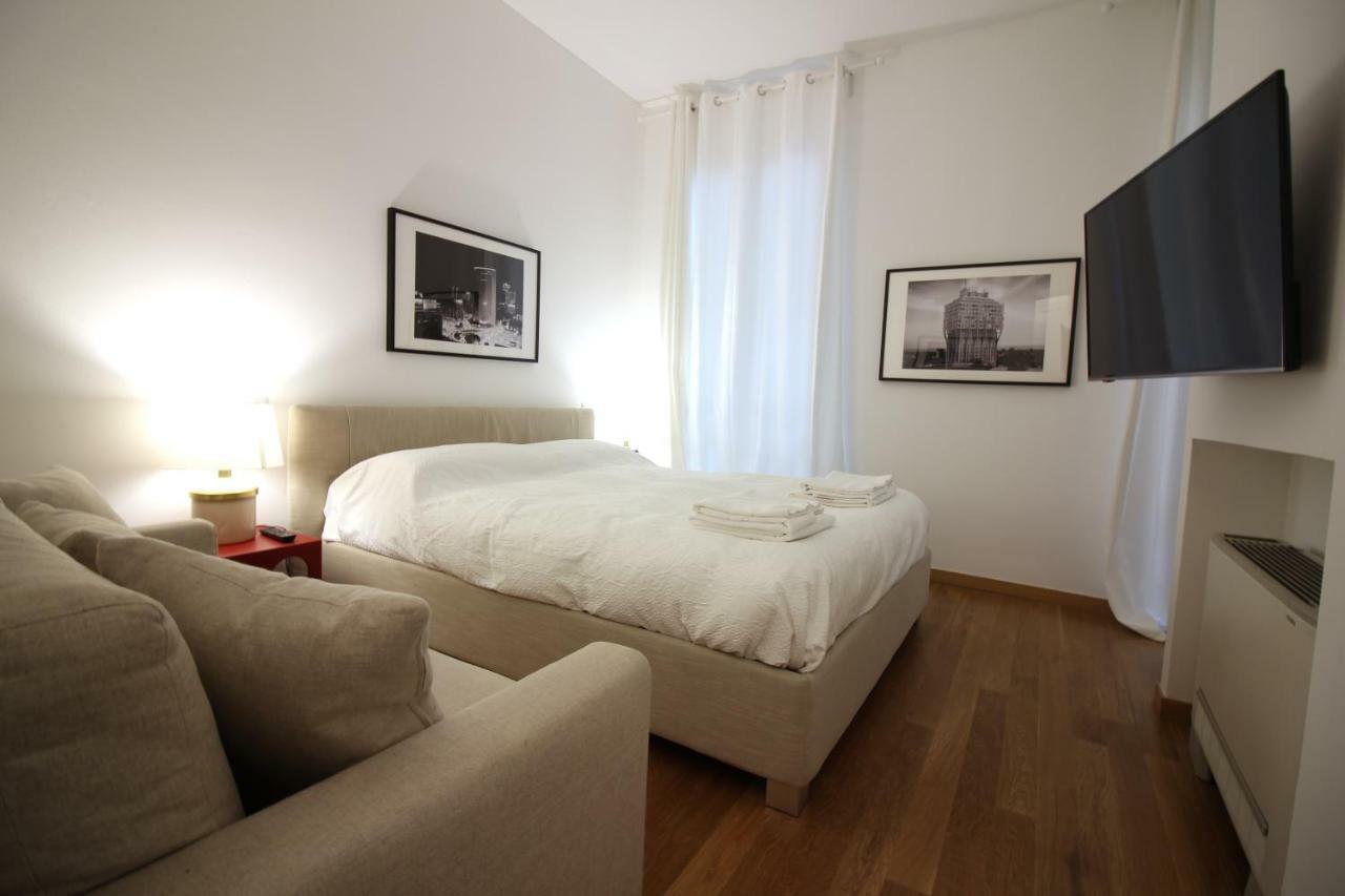 Brera - Fiori Chiari Charme Apartment Мілан Екстер'єр фото