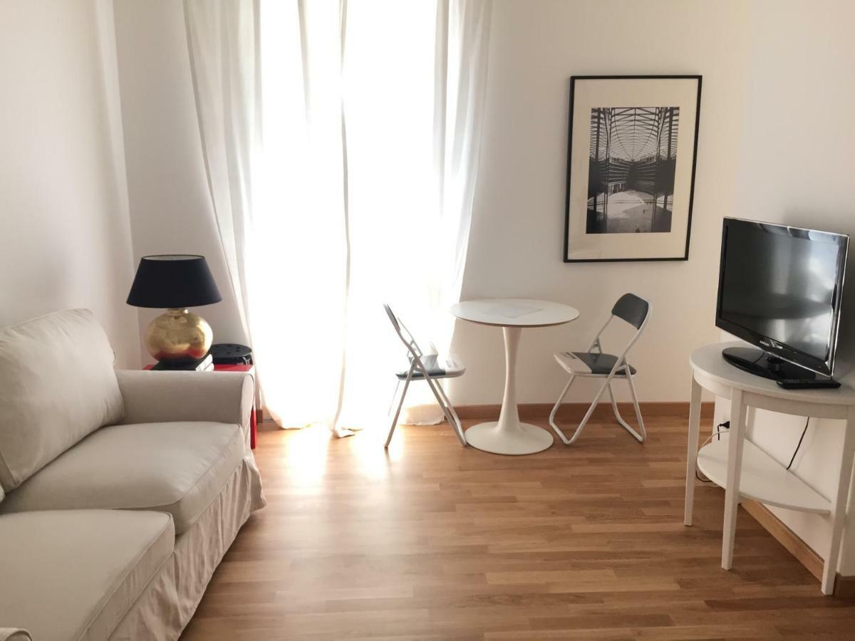 Brera - Fiori Chiari Charme Apartment Мілан Екстер'єр фото