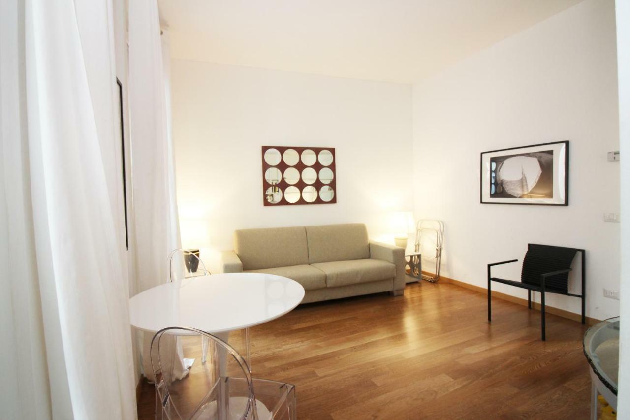 Brera - Fiori Chiari Charme Apartment Мілан Екстер'єр фото
